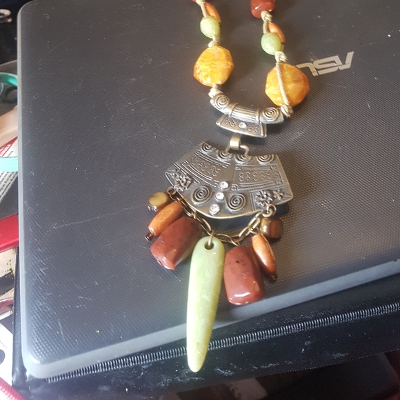 Long necklace - Picture 2 of 2